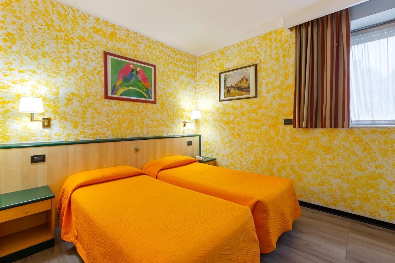 Ginosi Arizona Hotel Milánó Kültér fotó