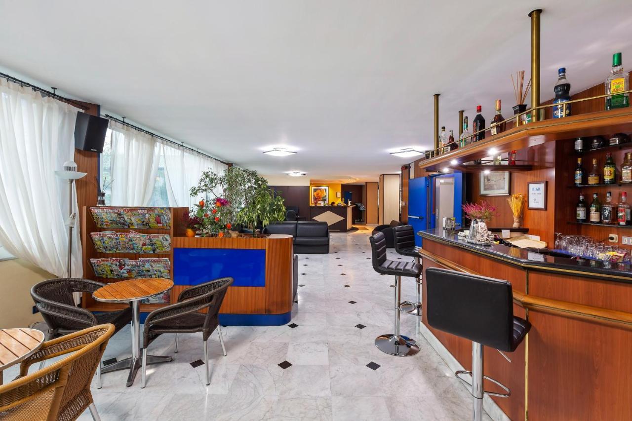Ginosi Arizona Hotel Milánó Kültér fotó
